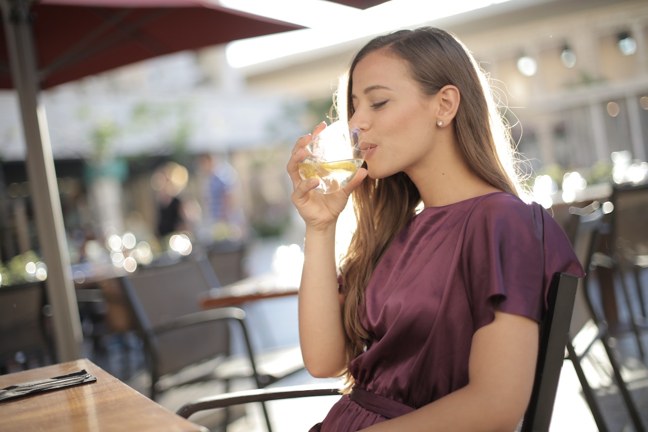 How much water should be drunk in a day